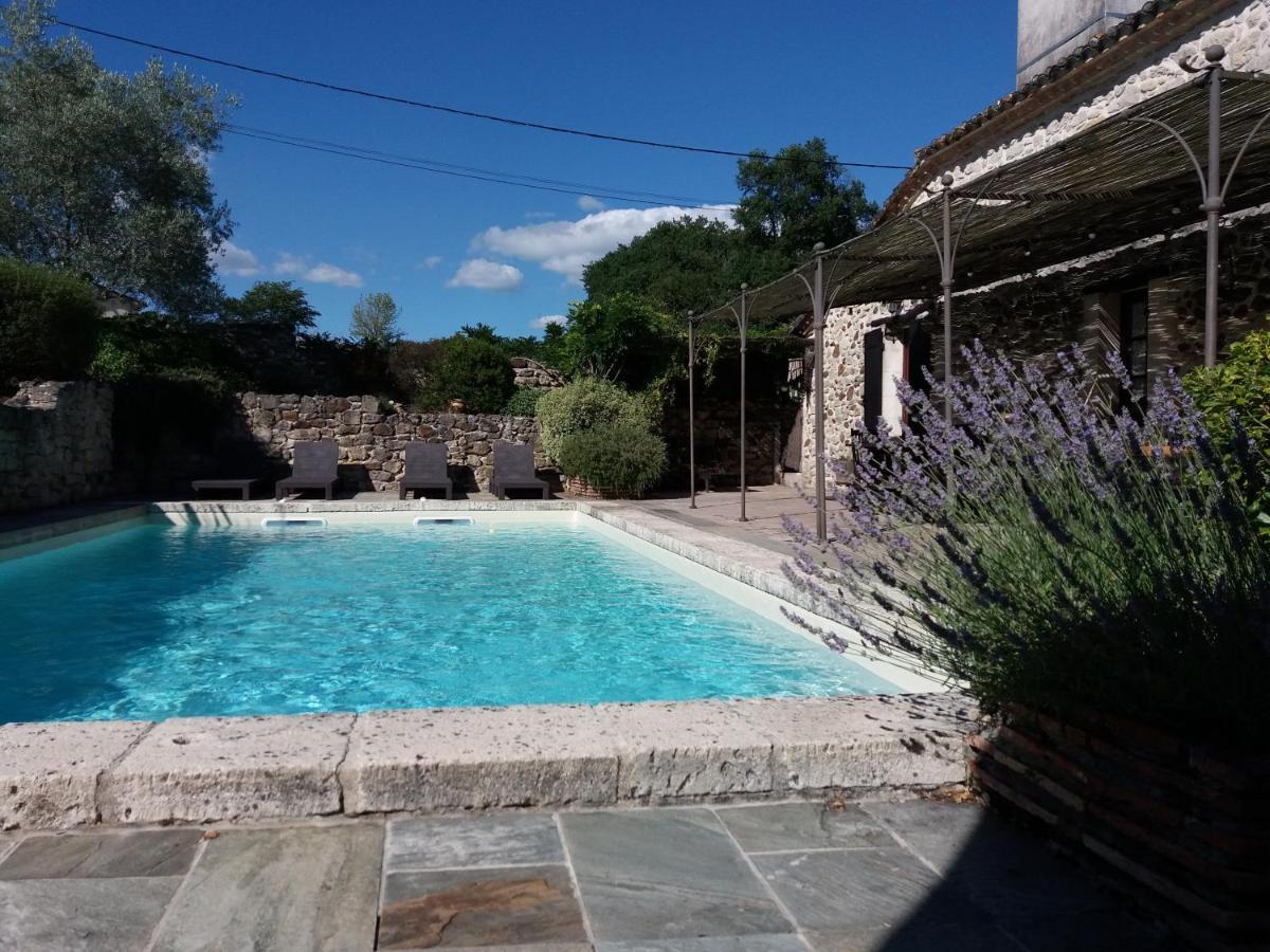 Gite Des Gravets Sigalens Exterior photo